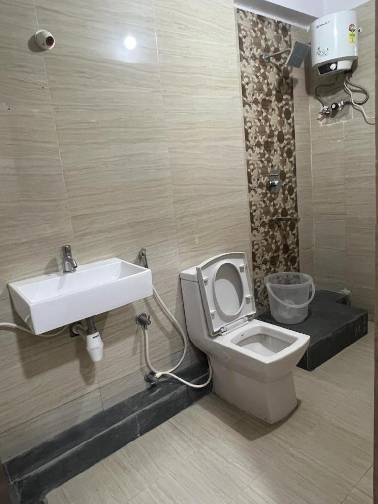 Beach Town Hotel Visakhapatnam Dış mekan fotoğraf