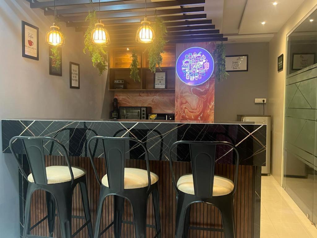 Beach Town Hotel Visakhapatnam Dış mekan fotoğraf